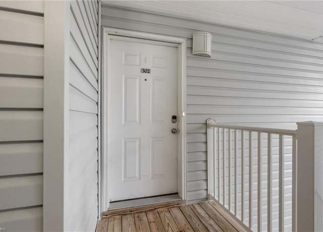 Property at 920 Charnell Dr #302, Virginia Beach, VA 23451, 2 beds, 2 baths