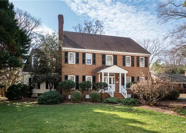 Property at 1109 Lee Rd, Virginia Beach, VA 23451, 5 beds, 4.5 baths