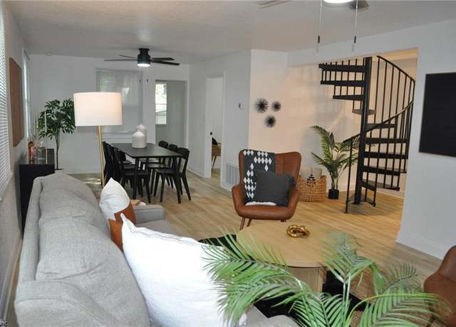 Property at 23 Linden Ave, Portsmouth, VA 23704, 3 beds, 2 baths