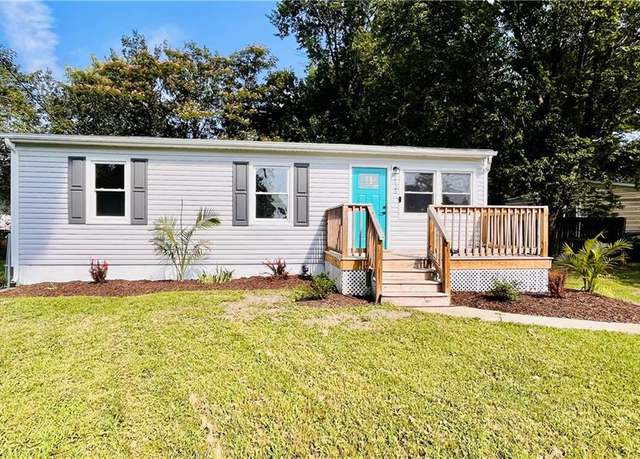 Property at 125 Allard Rd, Portsmouth, VA 23701, 3 beds, 1 bath