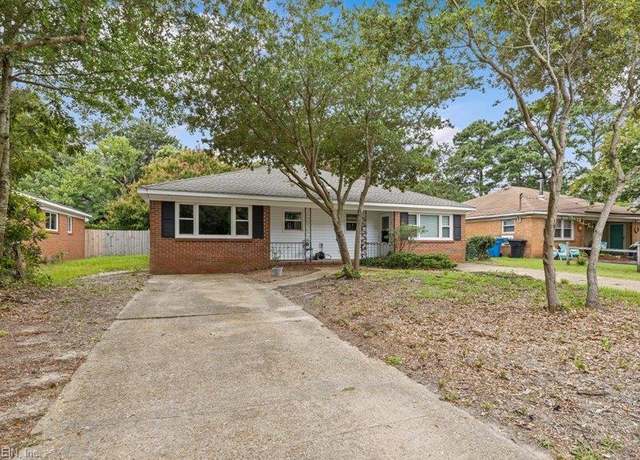 Property at 2219 Oak St, Virginia Beach, VA 23451, 4 beds, 2 baths
