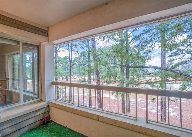 Property at 4846 Kempsville Greens Pkwy #404, Virginia Beach, VA 23462, 2 beds, 2 baths
