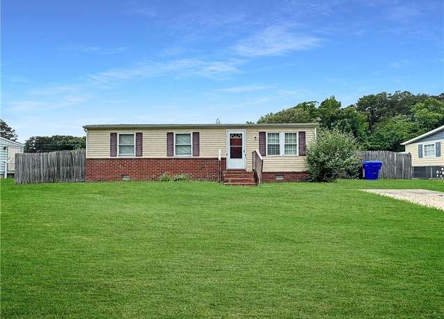 Property at 1420 Pinto Ct, Suffolk, VA 23434, 3 beds, 1 bath