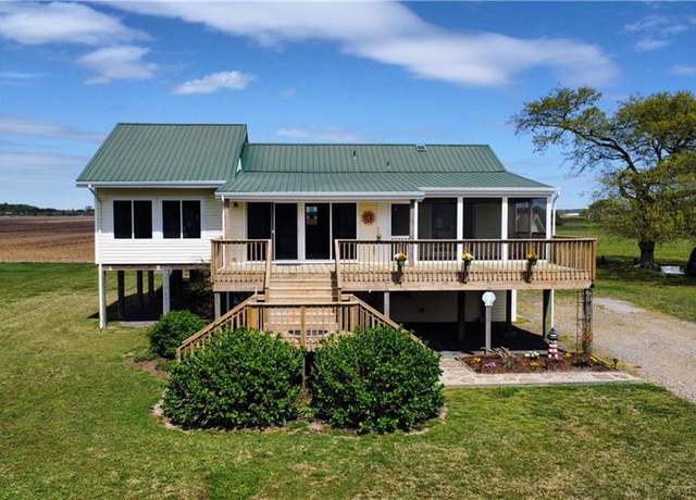 Property at 187 Soundside Dr, Hertford, NC 27944, 3 beds, 2 baths