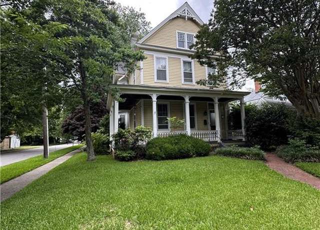 Property at 166 Broad St, Portsmouth, VA 23707, 3 beds, 3 baths