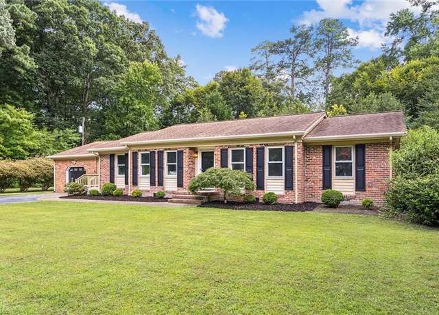 Property at 508 E Woodland Dr, Yorktown, VA 23692, 4 beds, 2.5 baths
