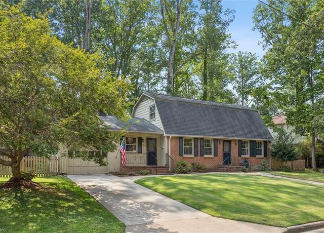 Property at 925 Etna Dr, Newport News, VA 23608, 4 beds, 2.5 baths