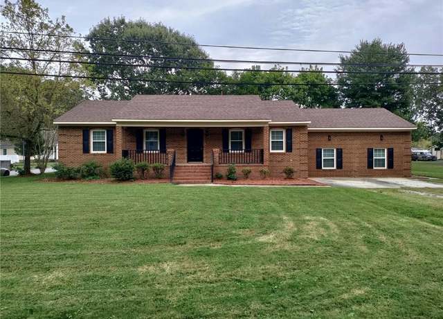 Property at 557 Waters Rd, Chesapeake, VA 23322, 4 beds, 2 baths