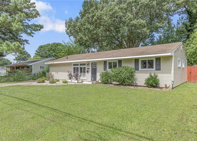Property at 633 De Laura Ln, Virginia Beach, VA 23455, 4 beds, 2 baths