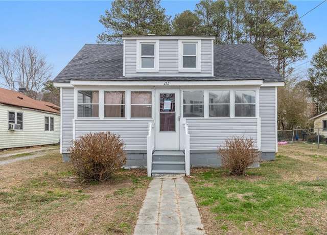 Property at 212 Middle St, Smithfield, VA 23430, 3 beds, 1 bath