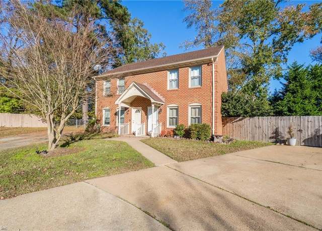 Property at 2201 Royal Haven Crst, Virginia Beach, VA 23454, 2 beds, 2 baths