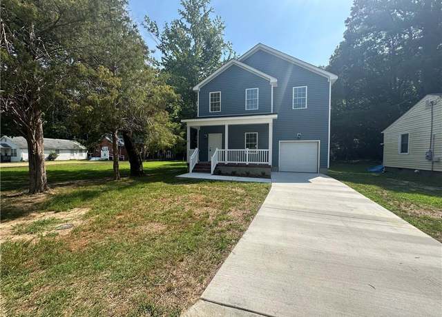 Property at 300 East St, Smithfield, VA 23430, 5 beds, 3 baths