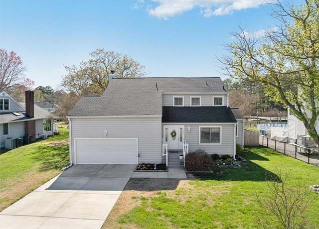 Property at 215 Skipper Ct, Hampton, VA 23669, 4 beds, 2.5 baths