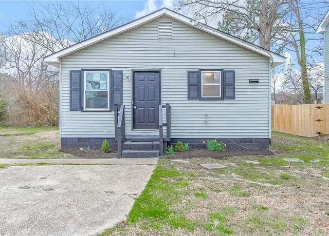 Property at 813A Mullen Rd, Chesapeake, VA 23320, 3 beds, 2 baths