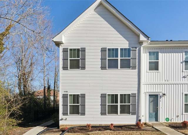 Property at 990 Jefferson St, Suffolk, VA 23434, 3 beds, 2.5 baths