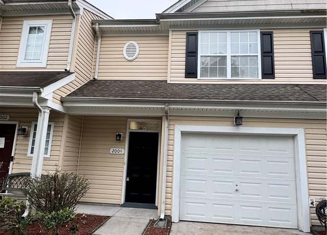Property at 2004 Paramont Ave, Chesapeake, VA 23320, 3 beds, 2.5 baths