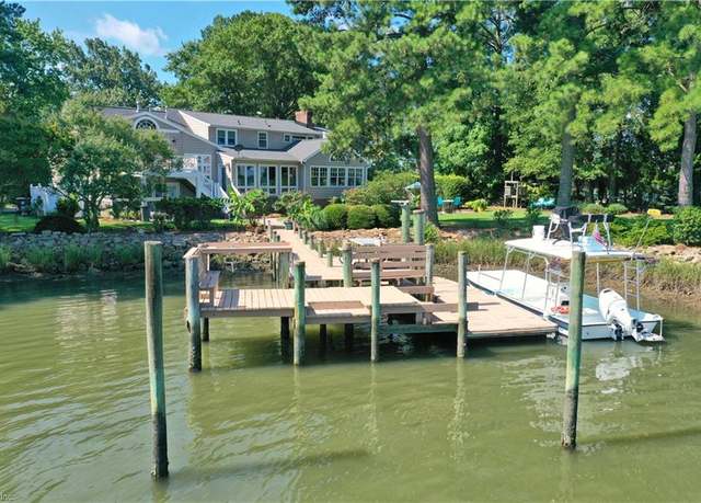Property at 103 Darden Dr, Poquoson, VA 23662, 4 beds, 4 baths