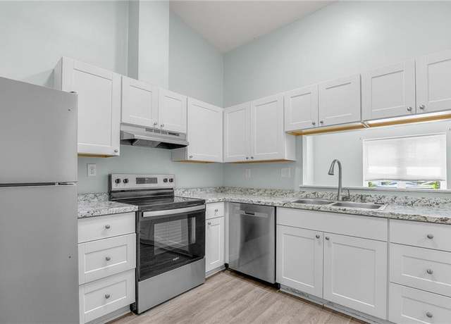 Property at 5224 Condor St, Virginia Beach, VA 23462, 2 beds, 1 bath