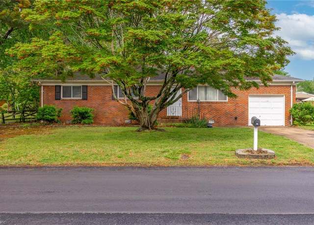 Property at 805 Woodstock Rd, Virginia Beach, VA 23464, 3 beds, 2 baths