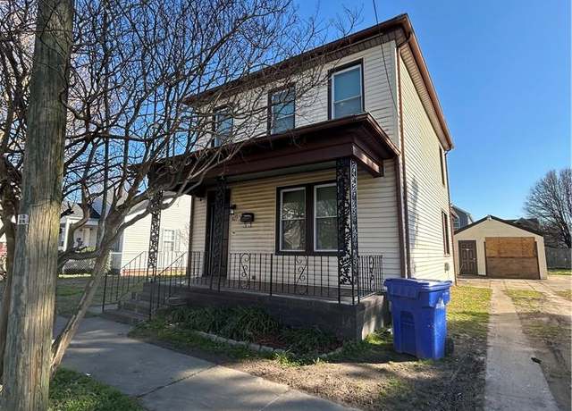 Property at 927 Palmer St, Portsmouth, VA 23704, 3 beds, 1.5 baths