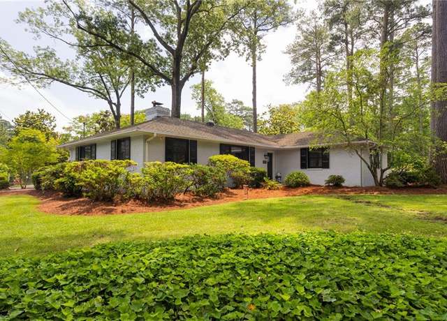 Property at 1301 Penguin Cir, Virginia Beach, VA 23451, 4 beds, 3 baths