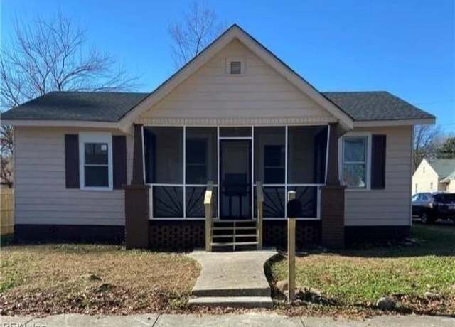 Property at 412 N 8th Ave, Hopewell, VA 23860, 3 beds, 1 bath