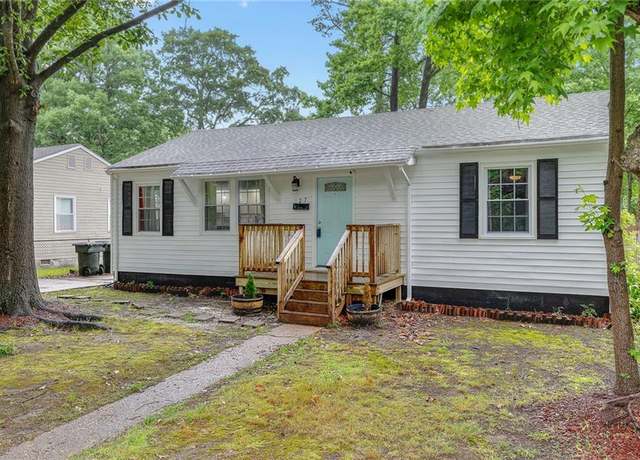 Property at 127 Rosewood Dr, Hampton, VA 23669, 3 beds, 2 baths