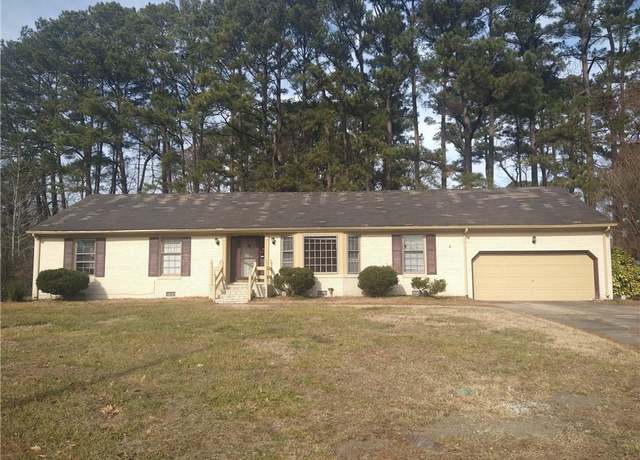 Property at 3328 Meadowbrook Ln, Chesapeake, VA 23321, 3 beds, 2.5 baths