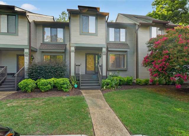 Property at 371 Bridgewater Dr, Newport News, VA 23603, 3 beds, 2.5 baths