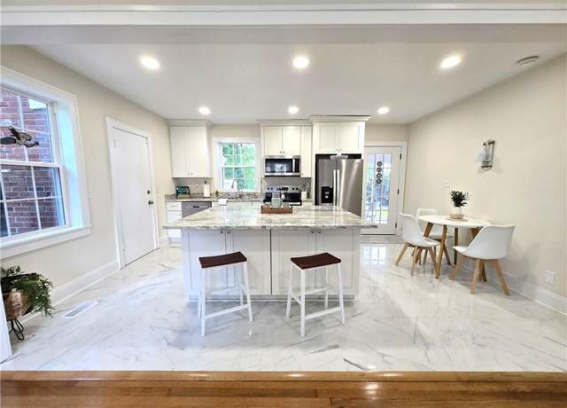 Property at 105 W Severn Rd, Norfolk, VA 23505, 4 beds, 2 baths