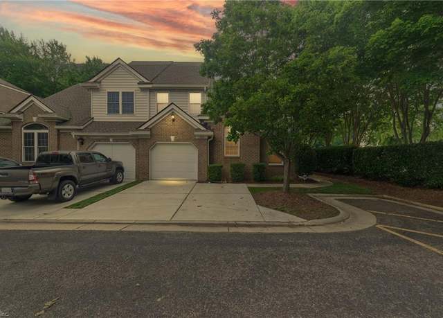 Property at 100 Bluff Terrace Ter, Newport News, VA 23602, 3 beds, 2.5 baths