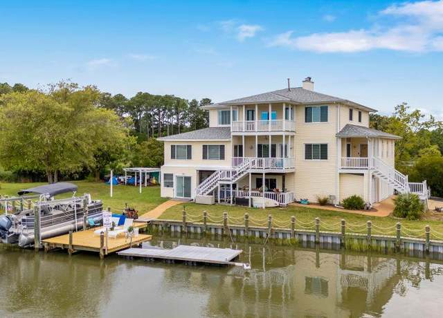 Property at 1012 Beach Rd, Hampton, VA 23664, 5 beds, 4 baths