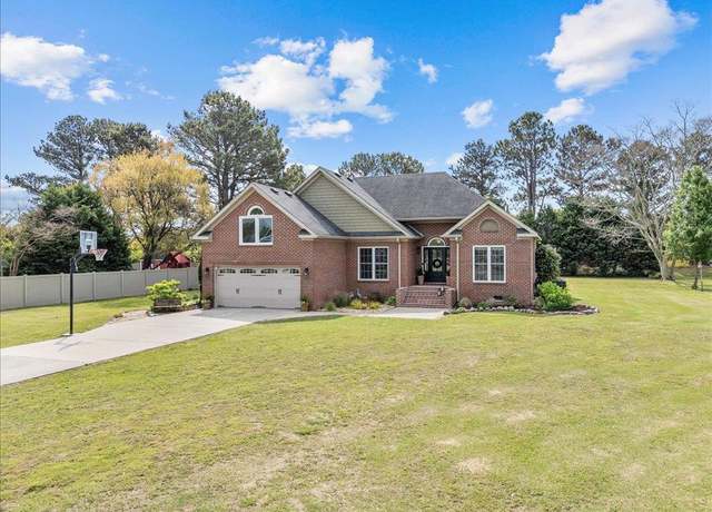 Property at 108 Currituck Sound Dr, Currituck, NC 27929, 3 beds, 2.5 baths