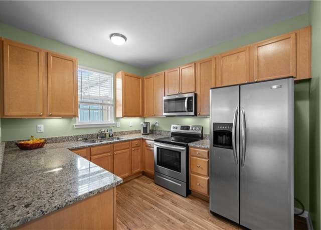 Property at 1426 Hambledon Loop, Chesapeake, VA 23320, 2 beds, 2.5 baths