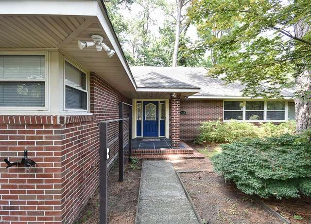 Property at 404 Hariton Ct, Norfolk, VA 23505, 4 beds, 3 baths