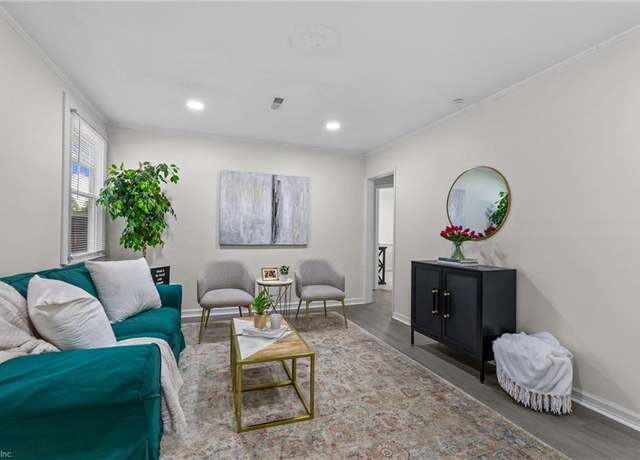 Property at 920 Jewell Ave, Portsmouth, VA 23701, 3 beds, 2 baths