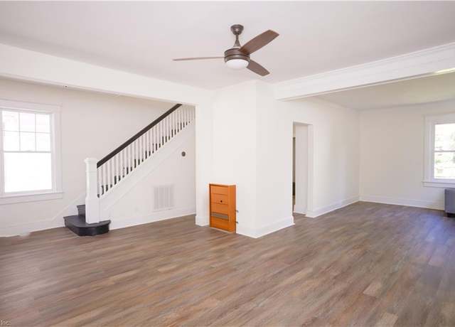 Property at 223 Elm Ave, Portsmouth, VA 23704, 3 beds, 2 baths