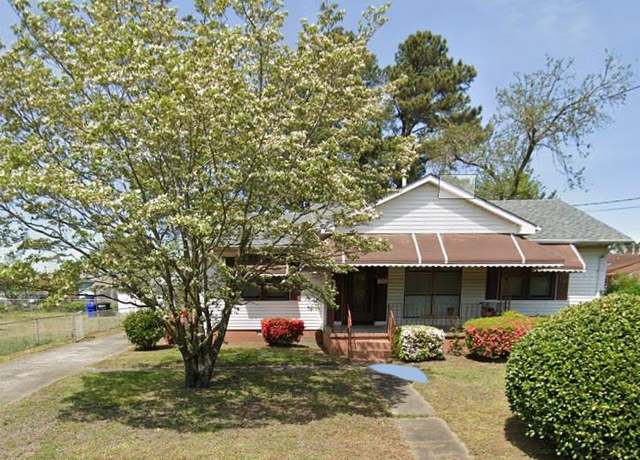 Property at 3802 Greenwood Dr, Portsmouth, VA 23701, 3 beds, 1.5 baths