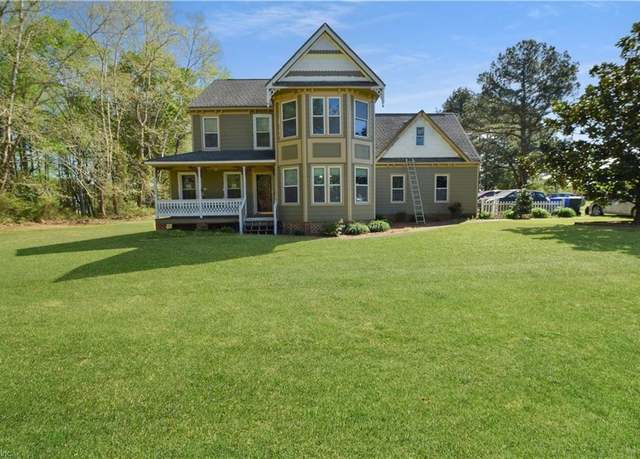Property at 7813 Quaker Dr, Suffolk, VA 23437, 3 beds, 2.5 baths