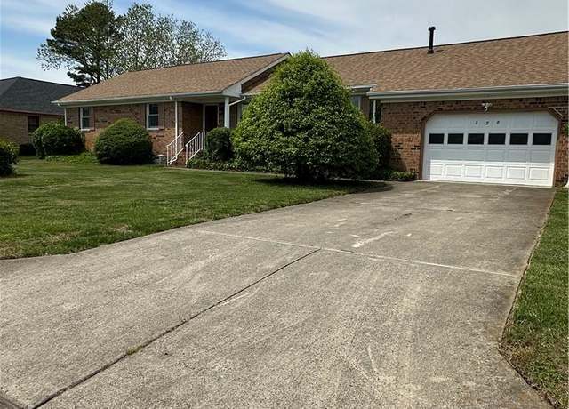 Property at 320 Citizen Cir, Chesapeake, VA 23325, 3 beds, 3 baths