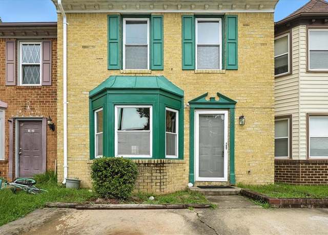 Property at 1923 Candlelight Dr, Chesapeake, VA 23325, 3 beds, 2.5 baths