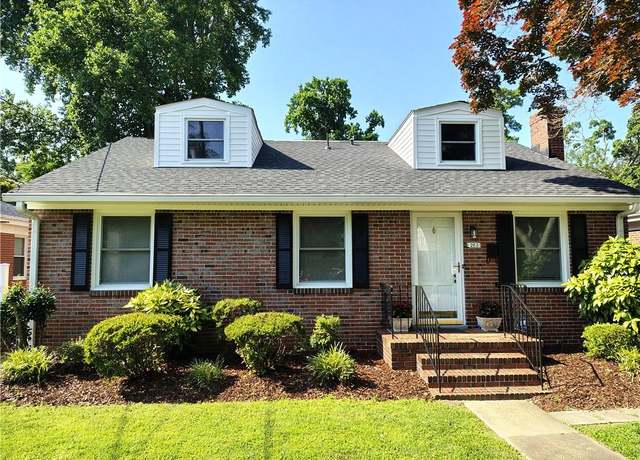 Property at 263 E Bayview Blvd, Norfolk, VA 23503, 3 beds, 1.5 baths