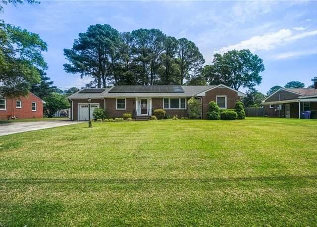 Property at 3305 Camellia Dr, Portsmouth, VA 23703, 3 beds, 2 baths
