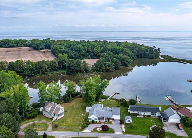 Property at 609 Pine Point Dr, Heathsville, VA 22473, 3 beds, 2.5 baths