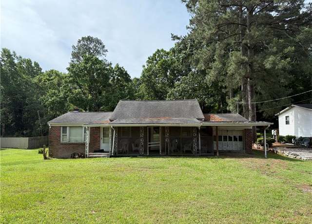 Property at 13648 Track Ln, Smithfield, VA 23430, 3 beds, 1 bath