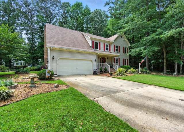 Property at 802 Dunwood Ct, Chesapeake, VA 23322, 4 beds, 2.5 baths