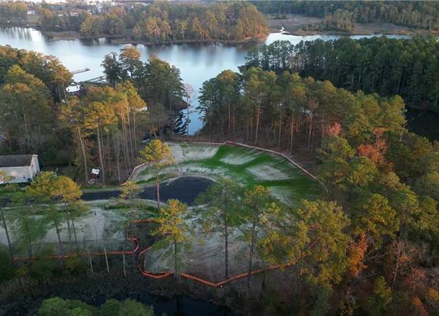 Property at 1917 Mccoy Rd, Chesapeake, VA 23323, 5 beds, 4 baths