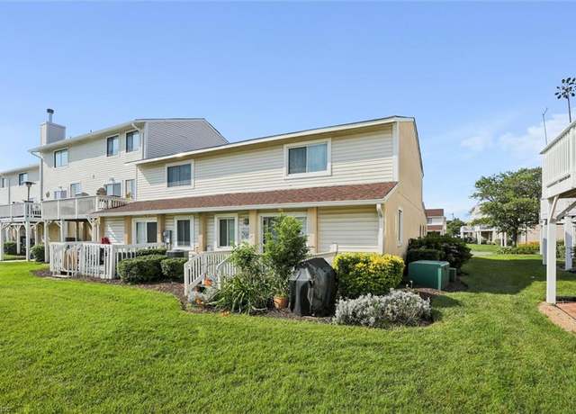 Property at 20 Cantamar Ct, Hampton, VA 23664, 3 beds, 2.5 baths