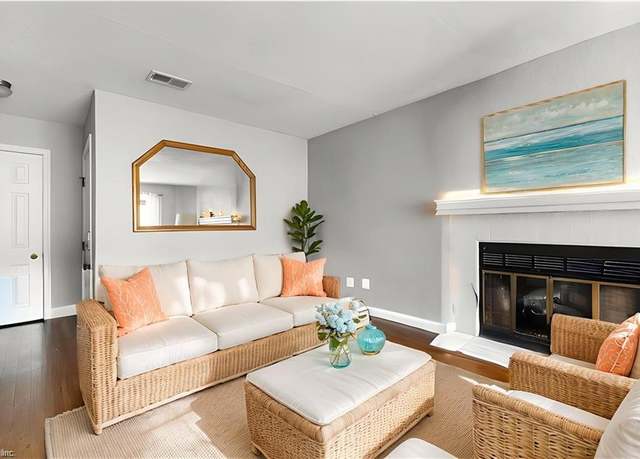 Property at 1634 E Ocean View Ave Unit 2E, Norfolk, VA 23503, 2 beds, 2 baths