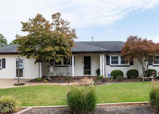 Property at 2008 Absalom Dr, Virginia Beach, VA 23451, 4 beds, 2.5 baths